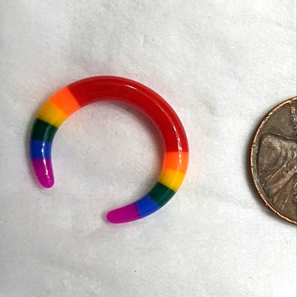 8g 1 pair of Rainbow gauged stretchers/pinchers Plastic Earrings